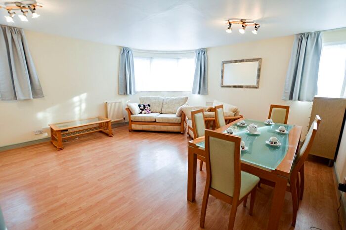 2 Bedroom Flat To Rent In Westbourne, Artesian Road, W2