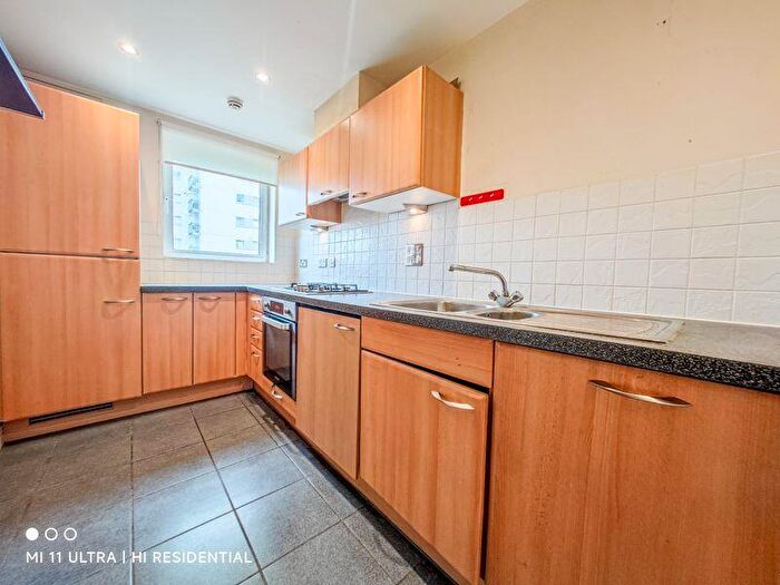 2 Bedroom Apartment To Rent In Granary Mansions, Erebus Drive, West Thamesmead, SE28