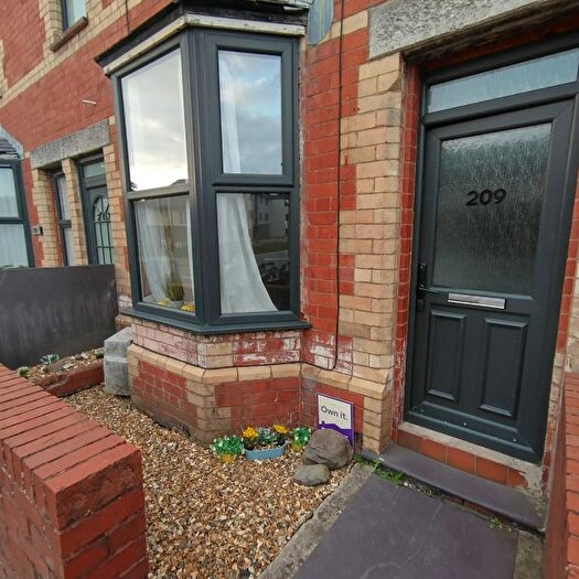 2 Bedroom Terraced House For Sale In Caernarfon Road, Bangor, LL57