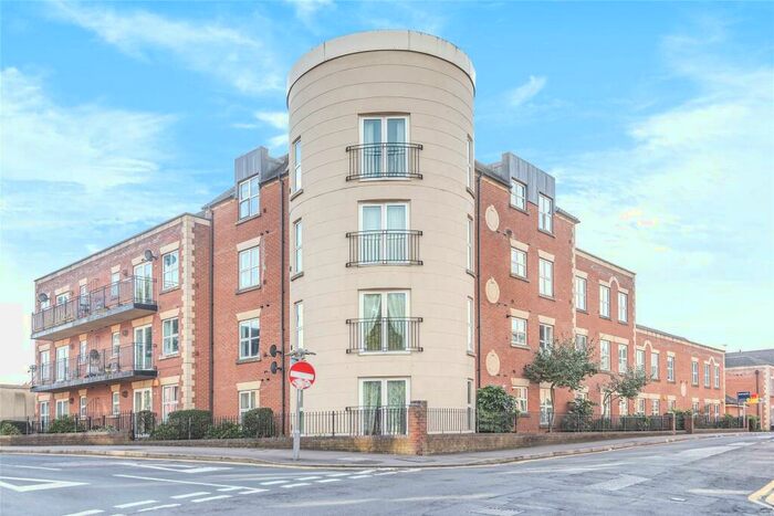 2 Bedroom Apartment To Rent In Compass House, South Street, Reading, Berkshire, RG1