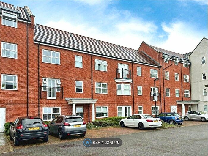 2 Bedroom Flat To Rent In Ashville Way, Wokingham, RG41