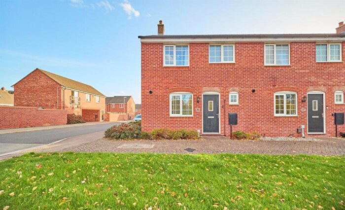3 Bedroom End Of Terrace House For Sale In Sansome Drive, Hinckley, LE10