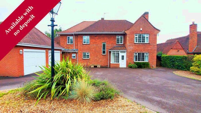 4 Bedroom Detached House To Rent In Manthorpe Road, Grantham, NG31