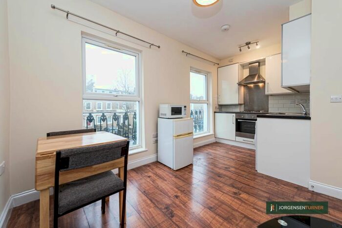 1 Bedroom Flat To Rent In Goldhawk Road, Shepherds Bush, London, W12