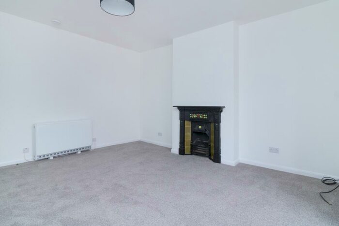 1 Bedroom Flat To Rent In Tankerton Road, Whitstable, CT5
