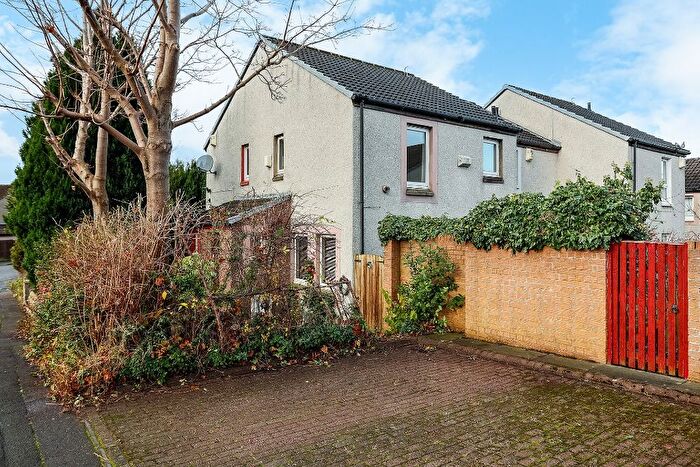 1 Bedroom Town House To Rent In Fauldburn, East Craigs, Edinburgh, EH12