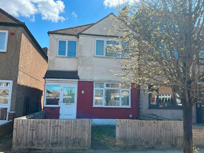 3 Bedroom End Of Terrace House For Sale In Beverley Road, Mitcham, CR4
