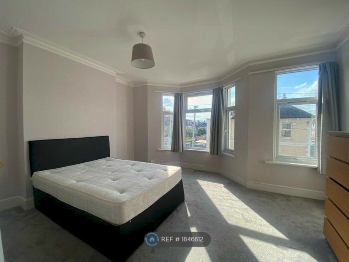 4 Bedroom Terraced House To Rent In Totterdown Street, London, SW17