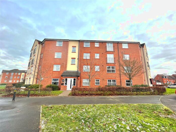 2 Bedroom Apartment To Rent In Wharf Lane, Solihull, West Midlands, B91