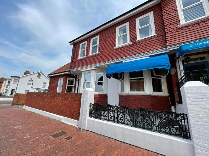 1 Bedroom Flat To Rent In Royal Parade, Eastbourne, BN22