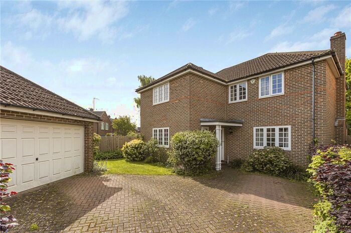 5 Bedroom Detached House For Sale In Scotts View, Welwyn Garden City, Hertfordshire, AL8
