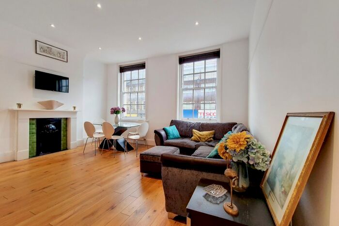 3 Bedroom Maisonette To Rent In Warwick Way, Victoria, SW1V