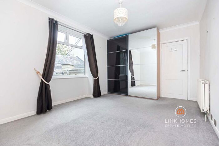 1 Bedroom Flat For Sale In Courtenay Road, Poole, BH14
