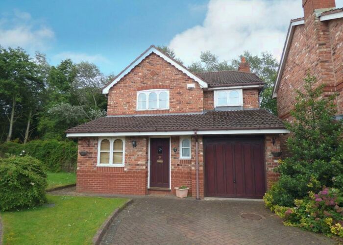4 Bedroom Detached House To Rent In Hamble Way; Macclesfield., SK10
