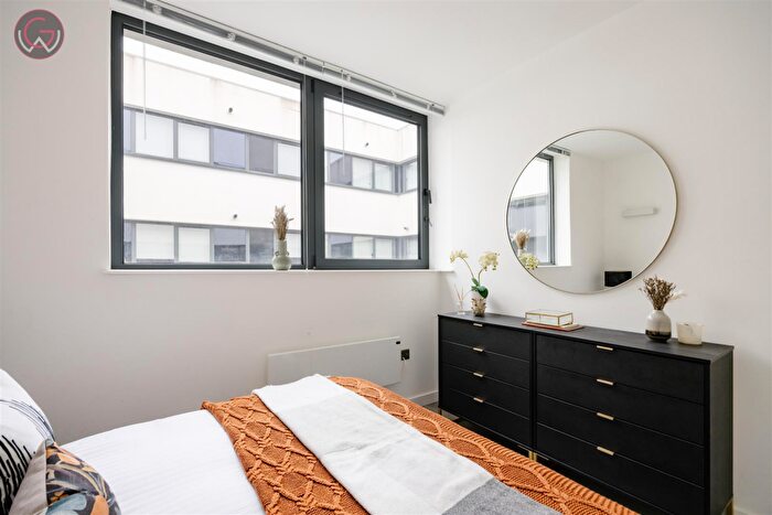 2 Bedroom Apartment To Rent In Capital Drive, Linford Wood, MK14