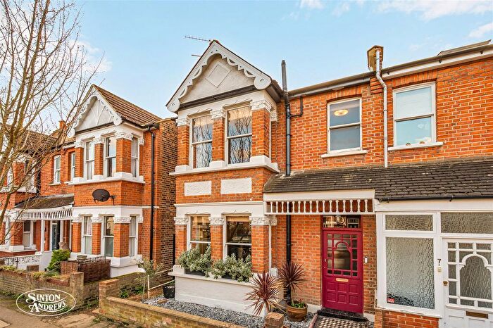 4 Bedroom End Terrace House For Sale In Jersey Road, Northfields, W7