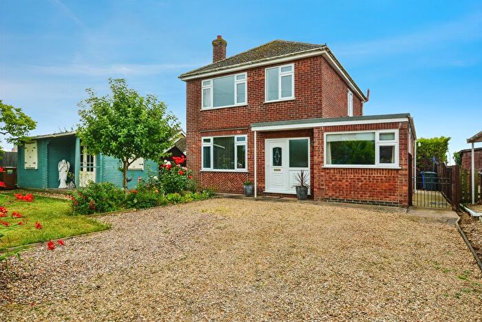 4 Bedroom Detached House For Sale In Chapel Road, Old Leake, Boston, PE22