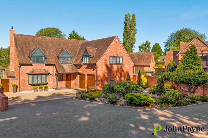 5 Bedroom Detached House For Sale In Oak House, Waverley Edge, Bubbenhall, Warwickshire, CV8