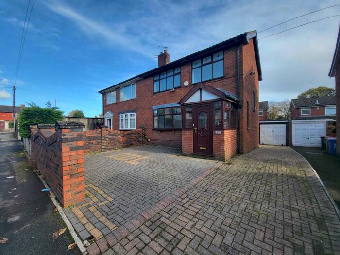 Houses for sale & to rent in M38 0DP, Carrfield Avenue, Little Hulton