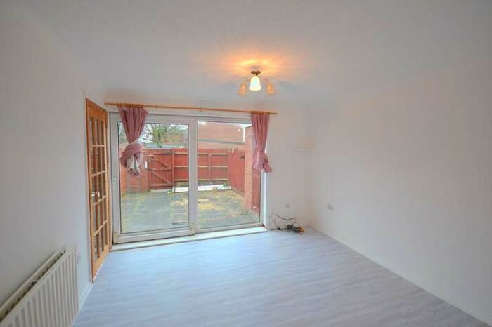 3 Bedroom Terraced House To Rent In Churchfield Close, Northampton, NN2