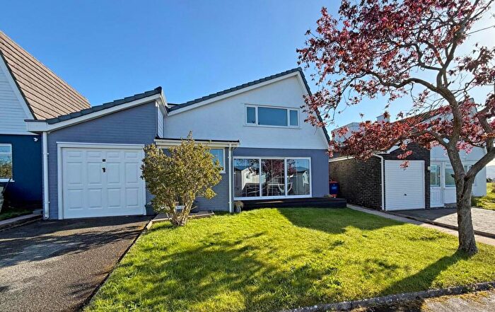 3 Bedroom Link Detached House For Sale In Bron Y Felin, Llandegfan, Isle Of Anglesey, LL59