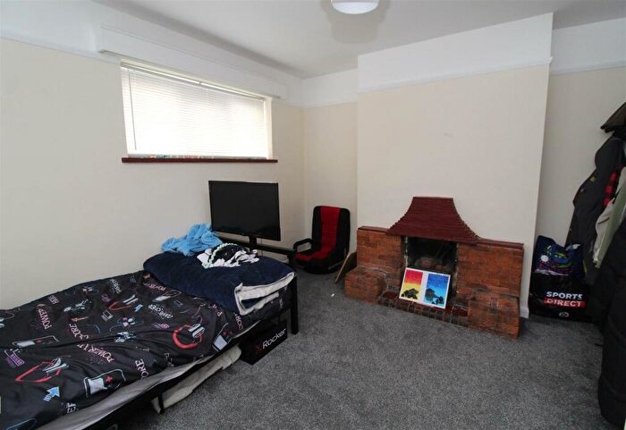 2 Bedroom Detached Bungalow To Rent In Mayfield Road, Herne Bay, CT6