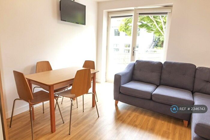 3 Bedroom Flat To Rent In Fieldings Lodge, Winchester, SO22