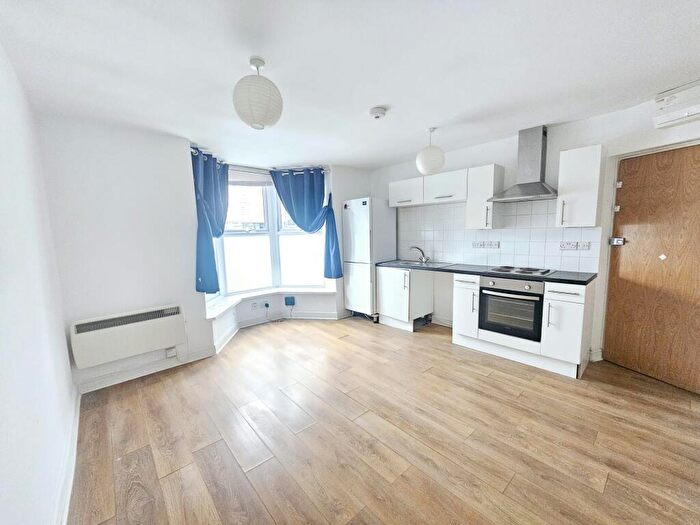 1 Bedroom Flat To Rent In Bellevue Road, Southampton, SO15