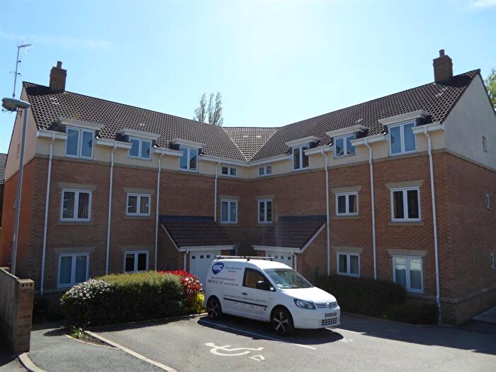 2 Bedroom Apartment To Rent In Windermere Road, Dukinfield, SK16