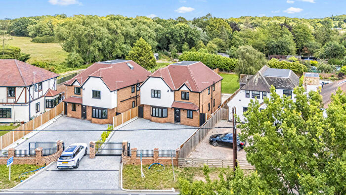 5 Bedroom Detached House For Sale In Ongar Road, Abridge, RM4