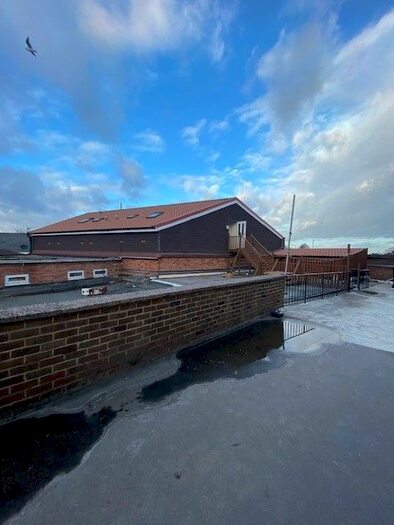 Studio To Rent In Hobs Moat Road, Solihull, B92