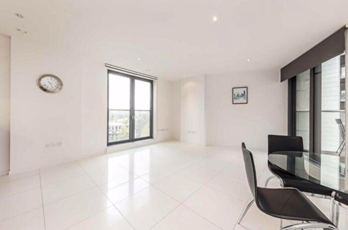 2 Bedroom Apartment To Rent In Baltimore Wharf, Canary Wharf, London, E14