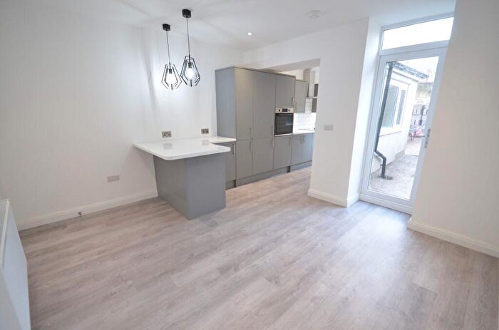 3 Bedroom Property To Rent In Commercial Street, Rishton, BB1