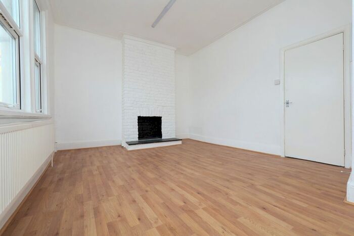 3 Bedroom Flat To Rent In Etherley Road, London N15