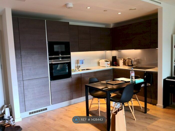 1 Bedroom Flat To Rent In Camley Street, London, N1C