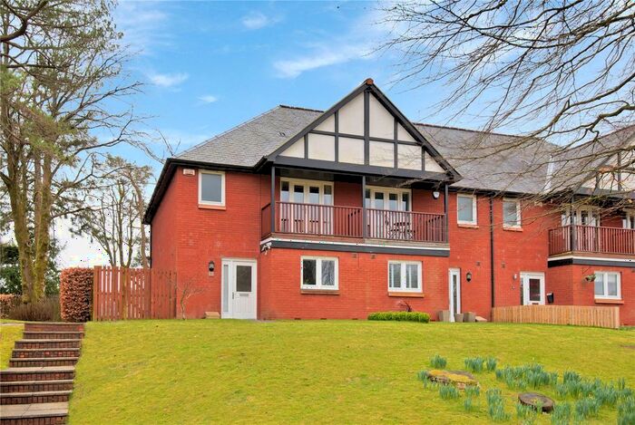 3 Bedroom End Of Terrace House For Sale In Laurel Way, Bridge Of Weir, PA11