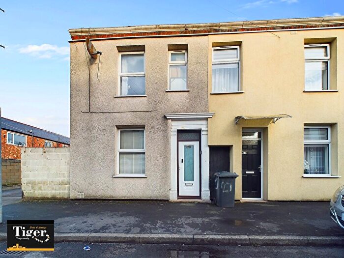 3 Bedroom End Of Terrace House For Sale In Eccles Street, Preston, PR1