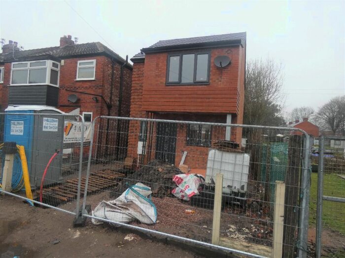 2 Bedroom Detached House To Rent In Lancaster Avenue, Whitefield M45