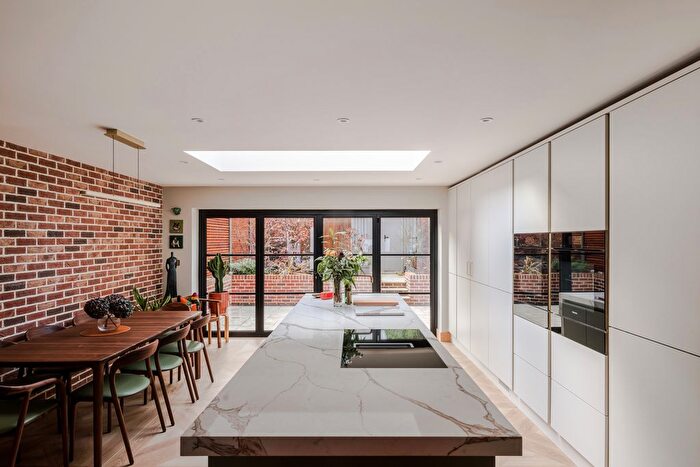 3 Bedroom Terraced House For Sale In Lower Camden, Chislehurst, BR7