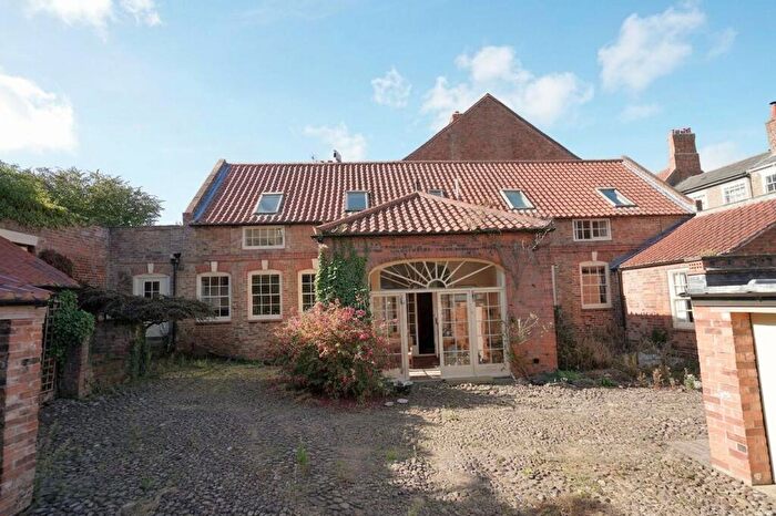 3 Bedroom End Of Terrace House For Sale In Westgate, Louth, LN11
