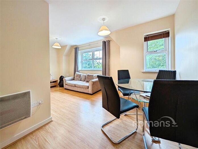 2 Bedroom Flat To Rent In Rossby, Shinfield Park, Shinfield, RG2