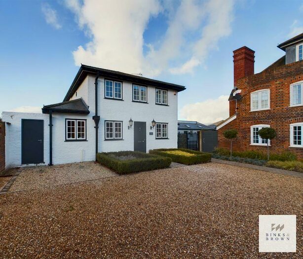 4 Bedroom Detached House For Sale In The Coach House, High Road, Fobbing, Essex, SS17