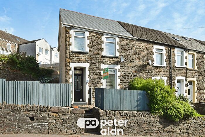 3 Bedroom End Terrace House For Sale In Glan-Yr-Afon, Treharris, CF46