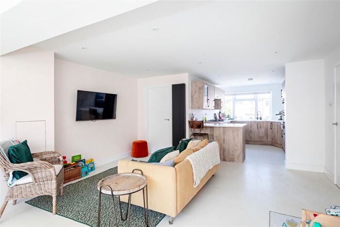 4 Bedroom Terraced House For Sale In Hanbury Lane, Haywards Heath, RH16