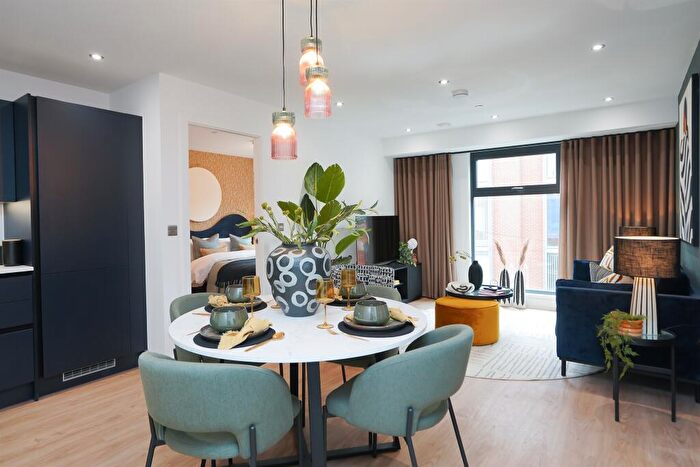 2 Bedroom Apartment For Sale In Albion Street, Birmingham, B1