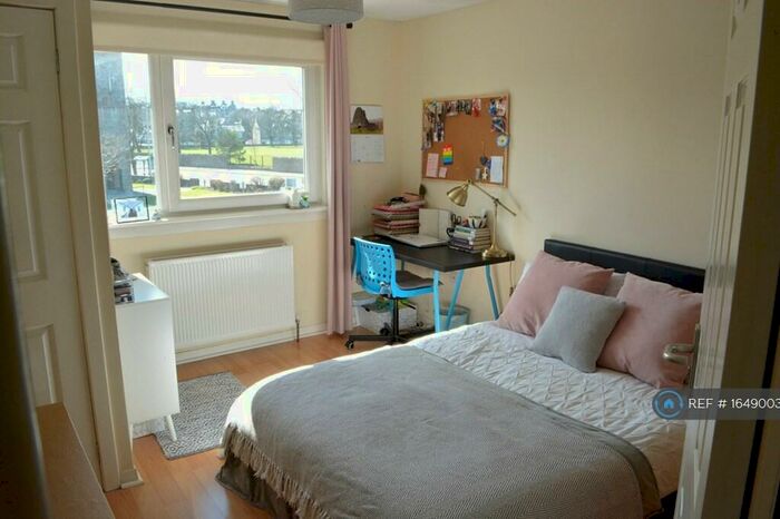 3 Bedroom Flat To Rent In Regent Walk, Aberdeen, AB24