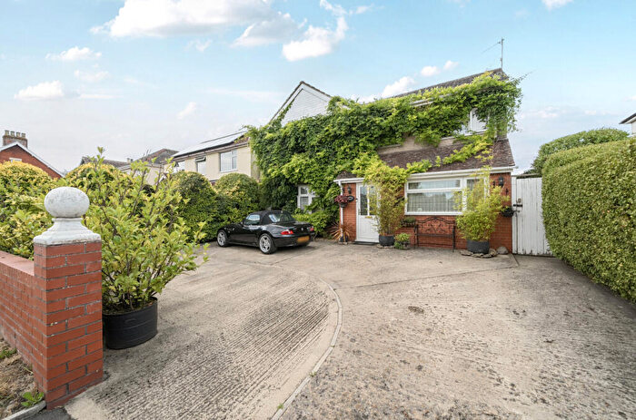 5 Bedroom Detached House For Sale In Stratton Lodge, Highworth Road, Stratton, SN3