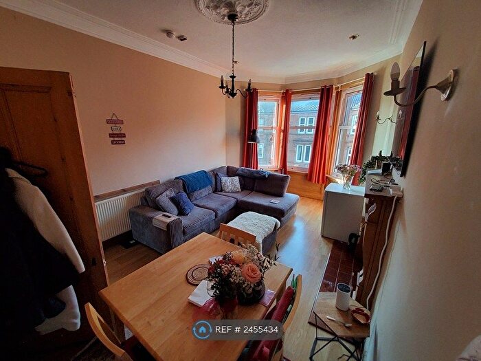 2 Bedroom Flat To Rent In White Street, Glasgow, G11