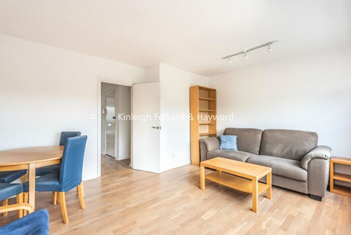 1 Bedroom Flat To Rent In Torrington Park, North Finchley, London, N12