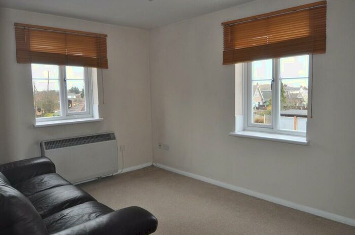 1 Bedroom Flat To Rent In Benfleet, Essex, SS7